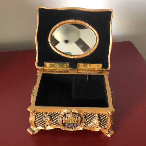 San Francisco Music Box Company Phantom Music Box - Picture 3 of 16